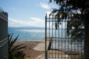 Seafront Villa Aggeliki